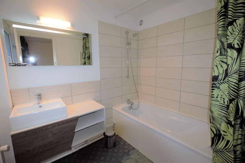 Accueil Calaisien Apartment ภายนอก รูปภาพ